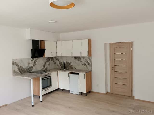 Pronájem bytu 2+kk 45m2 + zahrada, okres Chrudim