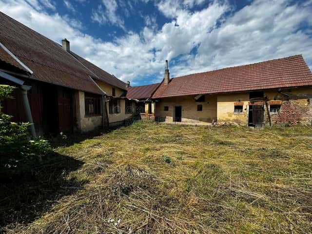 Prodej zemědělské usedlosti , pozemek 3034m2, Chrášťany u Hu, okres Kroměříž