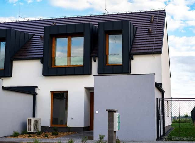 Rodinný dům 5+kk+zahrada 285 m² Poděbrady - Přední Lhota, okres Nymburk