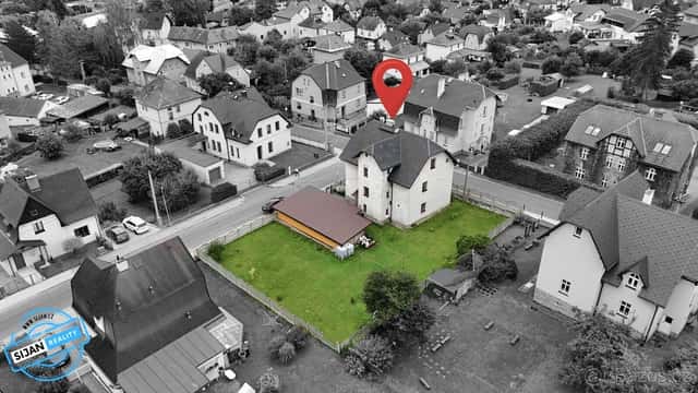 Dvougenerační rodinný dům se dvěma samostatnými byty, zahrad, okres Bruntál