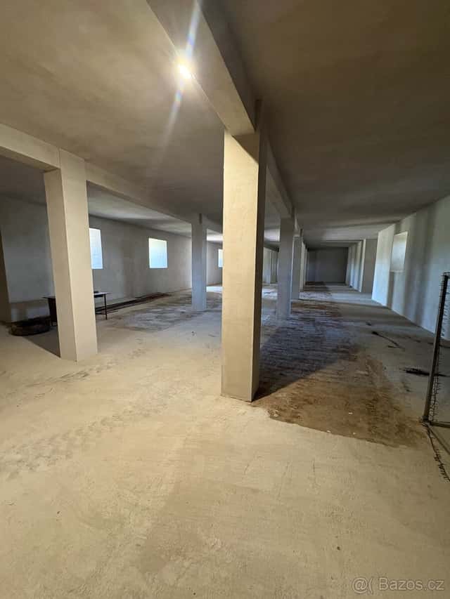 Pronájem skladu/víceúčelového prostoru180m2, okres Třebíč
