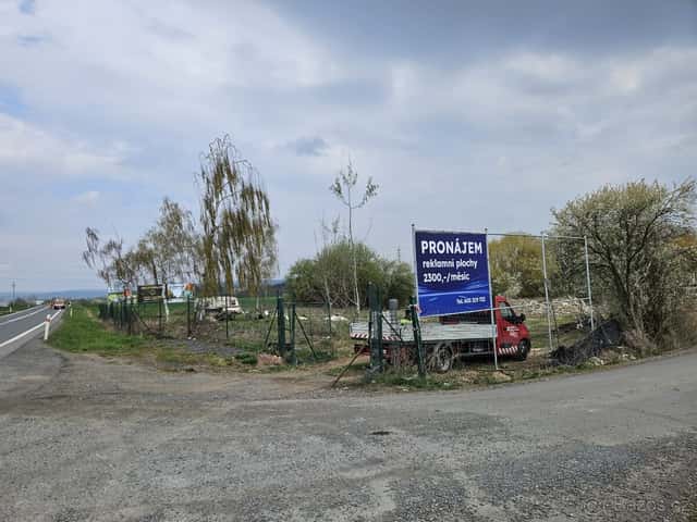 Pronájem lukrativní reklamní plochy / banneru, okres Beroun