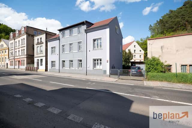 Prodej domu s třemi bytovými jednotkami, Děčín, okres Děčín