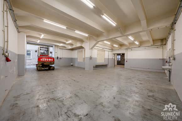 Pronájem skladových a výrobních prostor – 420 m², Uherský Br, okres Uherské Hradiště
