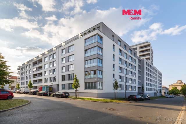 Pronájem garážového stání, 12 m², Plzeň, ul. Stehlíkova, okres Plzeň-město