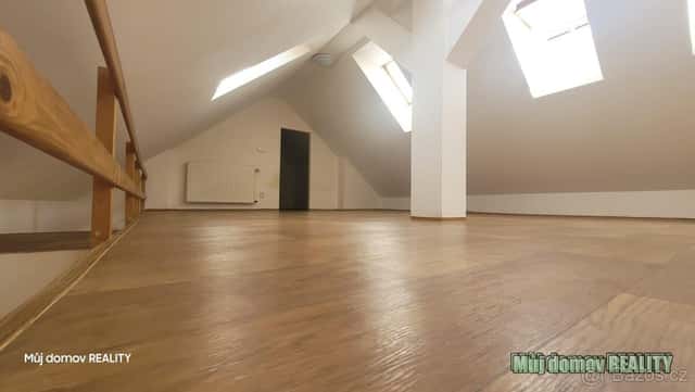 Pronájem mezonetového bytu 3+kk (85 m) Praha 16 - Radotín, u, Praha 5