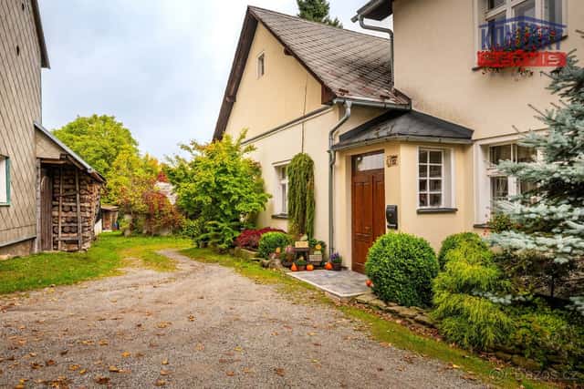 Rodinný dům + 6 apartmánů v CHKO Šumava – bydlení i byznys p, okres Prachatice