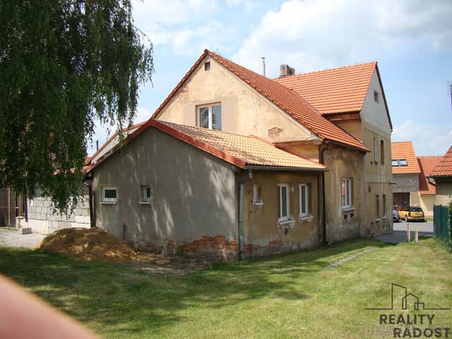 Pronájem nebytového prostoru v osobním vlastnictví ve Smečně, okres Kladno