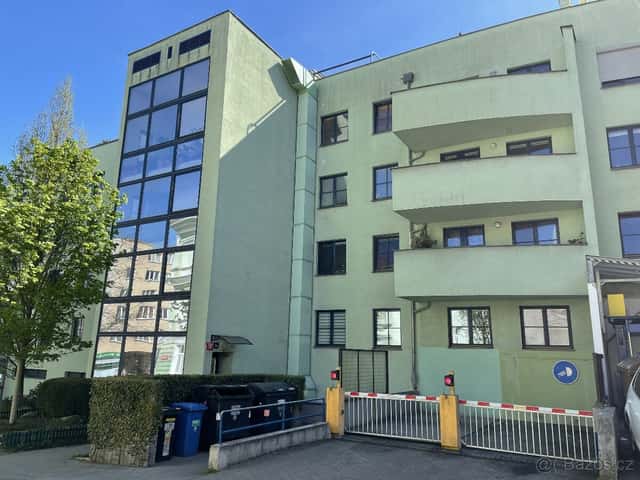 2+kk Břevnov včetně podzemního parkingu a sklepa, Praha 6