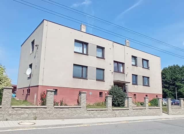 Byt 3+1 se zahradou a parkovacím stáním, Samšina u Jičína, okres Jičín