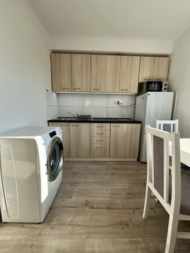 Pronájem bytu 1+1, Čujkovova, Zábřeh nad Odrou, 8000 Kč/měs,, okres Ostrava-město