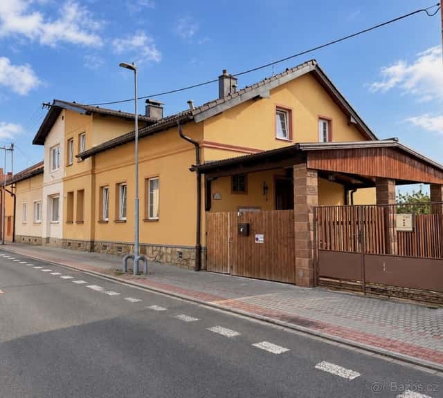 Prodej třígeneračního rodinného domu 3× 3+kk (360 m²), Tacho, okres Tachov