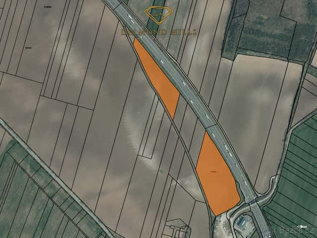 Prodej pole 15360m2, Nová ves u Nelahozevsi, okres Mělník
