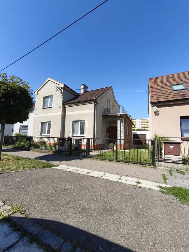 Prodej rodinného domu, okres Hradec Králové