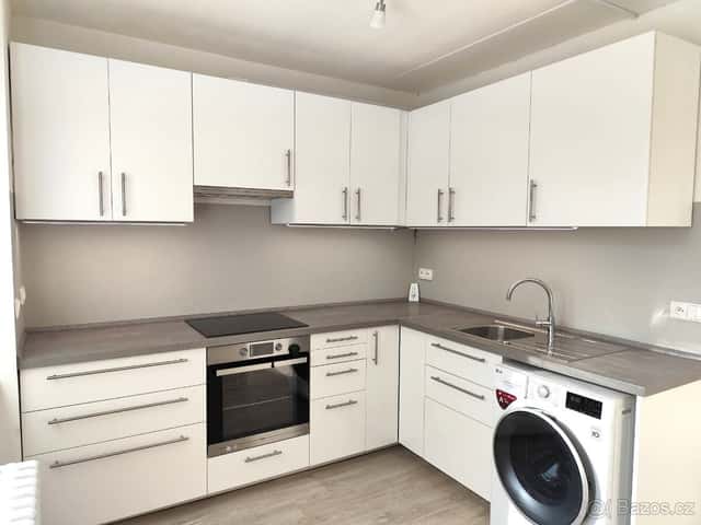 Pronájem 1+1, 34 m2 Znojmo, ul. Coufalova, okres Znojmo