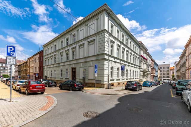 Pronájem, parkovací stání, Plzeň - centrum, ul. V Šipce, okres Plzeň-město