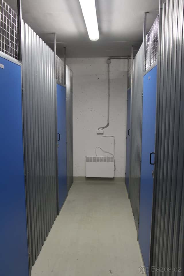 Flexibilní pronájem skladu/Storage rental Praha 9 Kolbenova, Praha 9