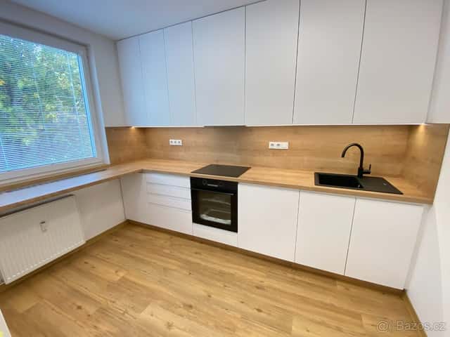 Pronájem bytu 2+1, Hranice, ul. Hromůvka, 44 m2, okres Přerov