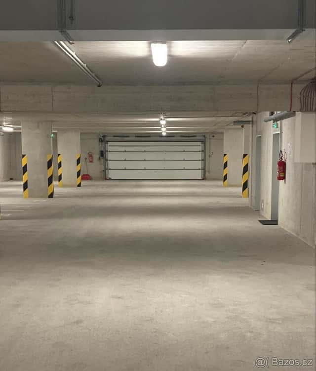 Pronájem garážového stání, Olomouc-ul. Aloise Rašína 336/1, okres Olomouc