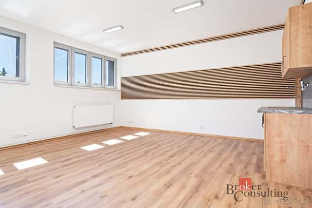Pronájem, komerční/kanceláře, 80 m2, Republikánská 1102/45,, okres Plzeň-město