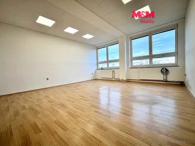 Pronájem kanceláře 35 m², České Budějovice, ul. K. Světlé, okres České Budějovice