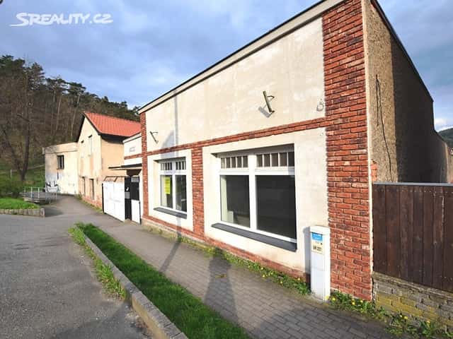 Zrekonstruované skladové / dílenské prostory 100 m² Zdice |, okres Beroun