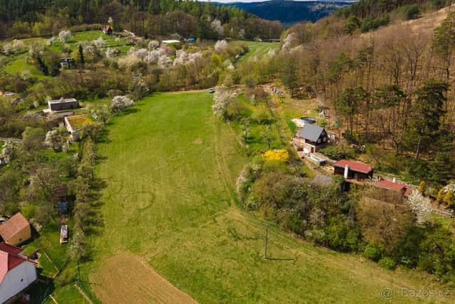 Pozemek 1ha + 2x chata Sentice u Brna, Brno venkov, okres Brno-venkov