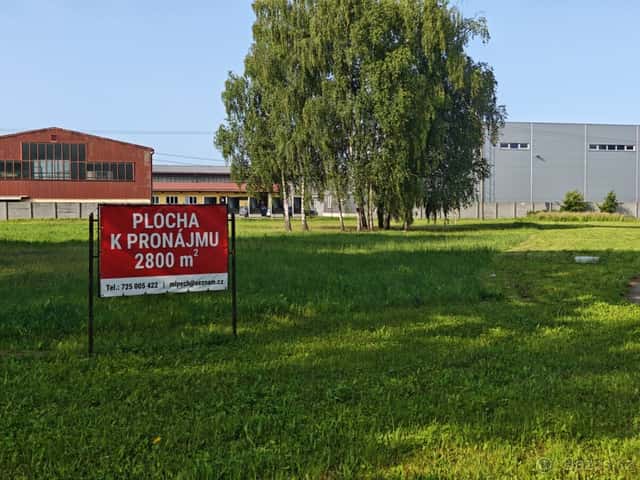 Pronájem pozemky - trvalý travní porost, 2 778 m²- Pardubice, okres Pardubice