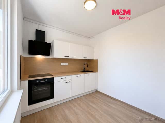 Pronájem bytu 2+1, 61 m², Karlovy Vary, ul. Nejdecká, okres Karlovy Vary
