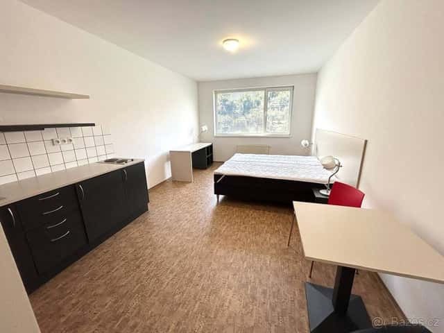 krásný byt 1+kk 27m2 v ul. Křížová, Praha - Smíchov, Praha 5