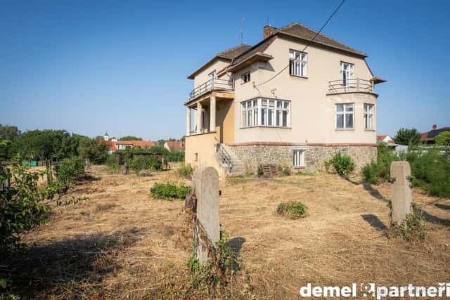 RODINNÝ DŮM A STAVEBNÍ POZEMEK V KŘENOVÍCÍCH, okres Vyškov