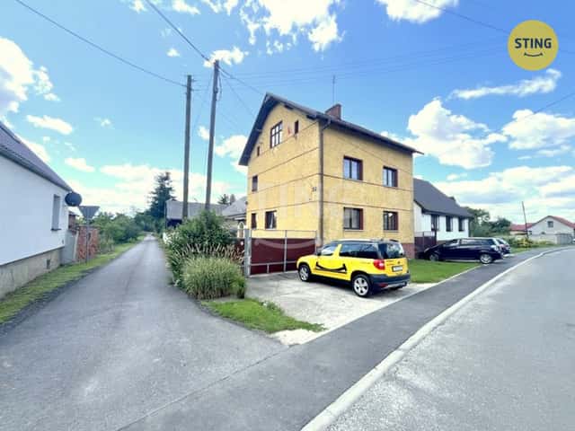 Prodej RD 4+kk s pozemkem, stodolou v Jakubowicach(P, 136276, okres Opava