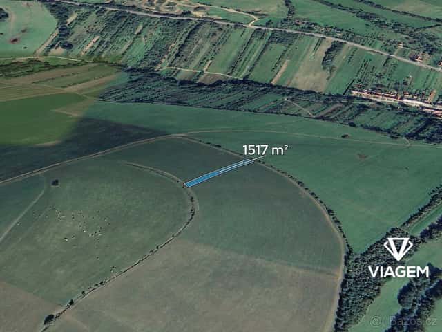 Pole 1 517 m², okres Uherské Hradiště