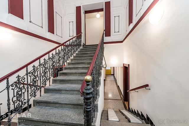 Pronájem nových komerčních prostor 137 m², ul. Tomáškova, Pr, Praha 5