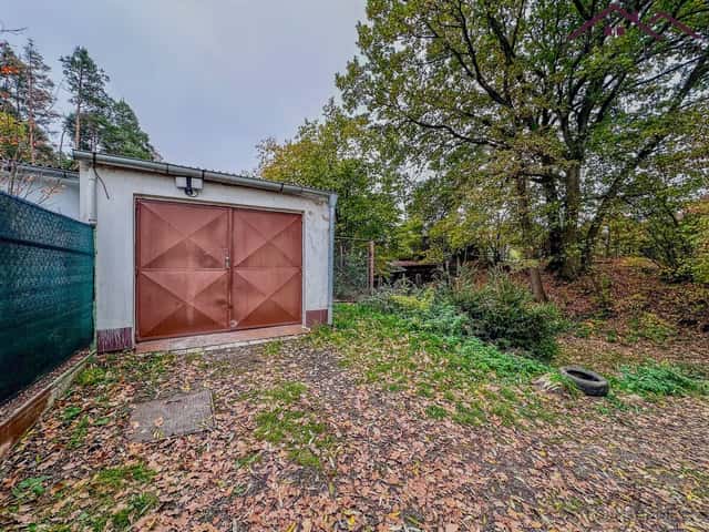 Pronájem garáže s dílnou 34 m², Holýšov, ev.č. yIGG0101, okres Plzeň-jih