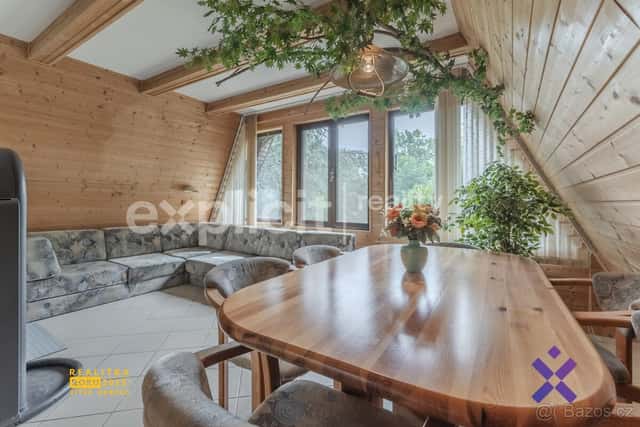 Prodej chaty 90 m², pozemek 452 m², Halenkovice, okres Zlín, okres Zlín