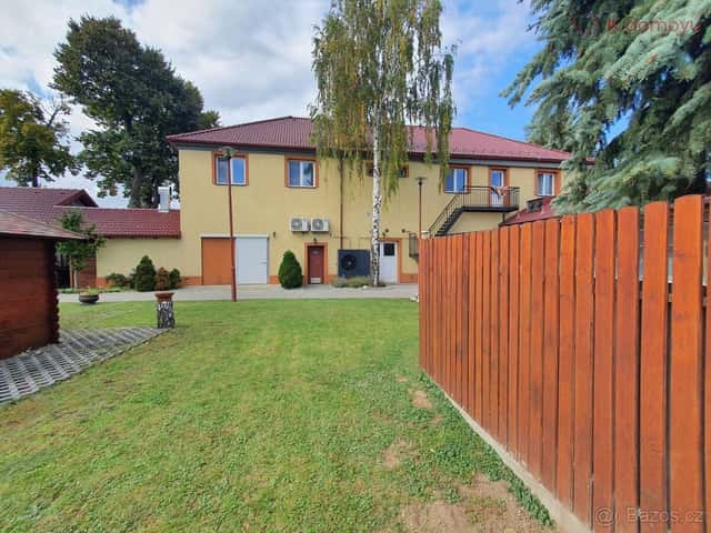 Restaurace s pivovarem a ubytováním, 2458m2, Držovice, okre, okres Prostějov