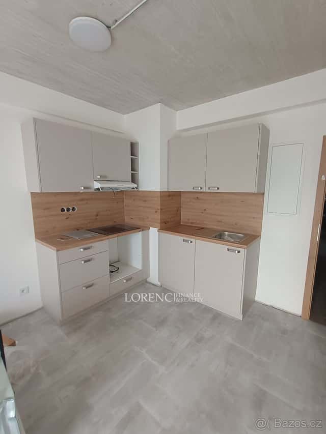 Nádherný 2+kk s lodžií| Náměstí Míru, Veselí nad Moravou, okres Hodonín