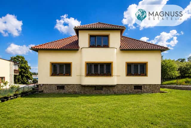 Prodej, rodinný dům 5+1, 1+kk, 297 m2, Hranice, Tř. generála, okres Přerov
