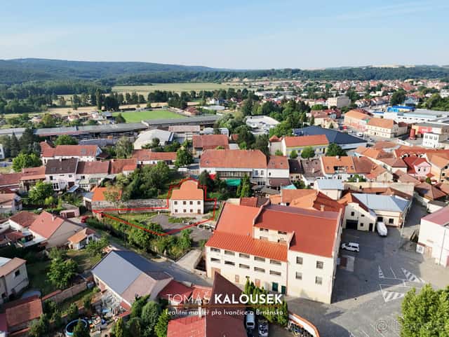 Pronájem historické hradební bašty v centru Ivančic (70 m²), Brno venkov, okres Brno-venkov