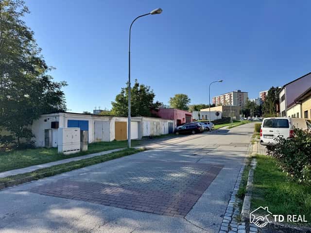 Prodej garáže, 17 m² - Brno-Bystrc, ev.č. 01042, okres Brno-město