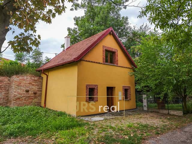 Novostavba vinného sklepa 84 m² s ubytováním, Hrušovany nad, okres Znojmo