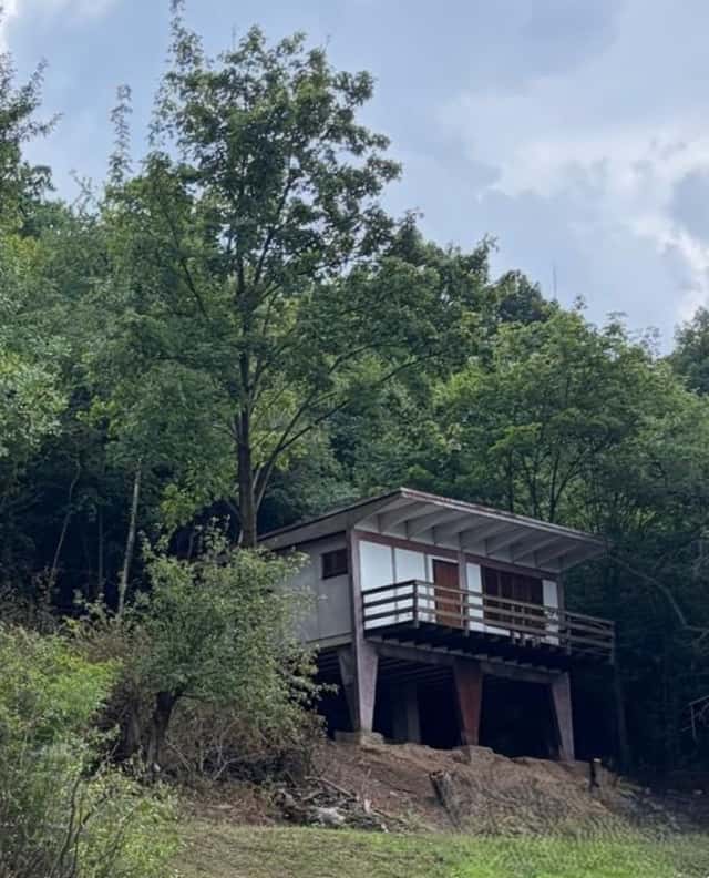 Prodej chaty na pozemku 1101m2, Všenory okr Pha západ, možno, okres Praha-západ