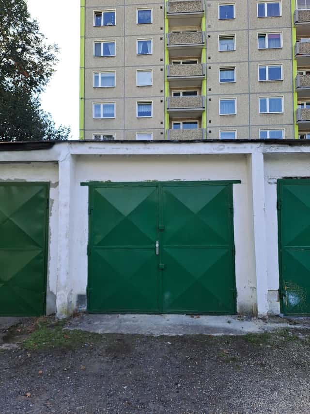 Pronájem garáže v Kadani, ul. Bystřická, okres Chomutov