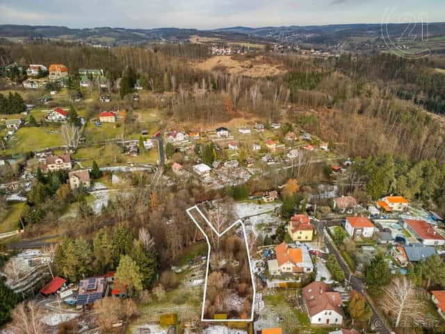 Prodej stavebního pozemku o rozloze 1644 m² v Senohrabech, okres Praha-východ