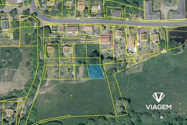 Stavební - bydlení 409 m², okres Louny