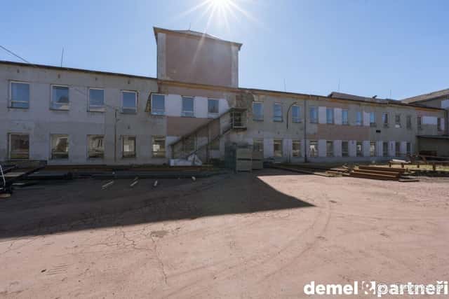KOMERČNÍ OBJEKT S POZEMKY, SVĚTLÁ HORA, okres Bruntál