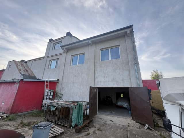 Pronájem komerčního prostoru / sálů – až 285 m² – Nymburk, u, okres Nymburk