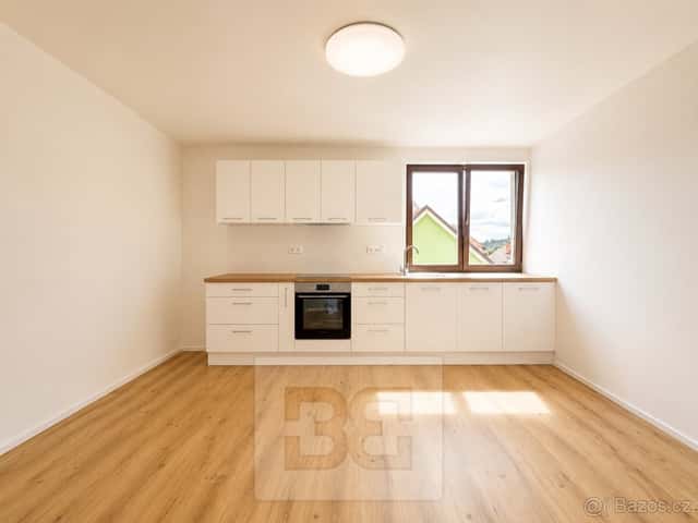 Pronájem bytu 2+1 72 m², Střelice, ev.č. N09545, Brno venkov, okres Brno-venkov