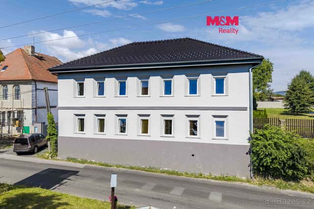 Pronájem vícegeneračního domu, 302 m², Vrátno, okres Mladá Boleslav
